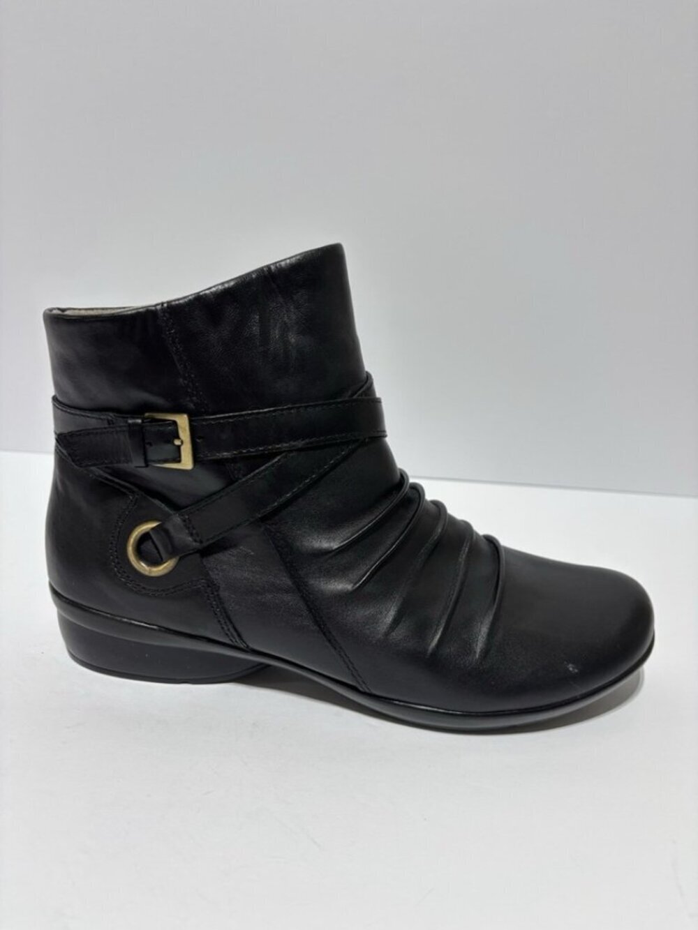 Naturalizer Women’s Cycle Black Leather Ankle Bootie, Size 10.5 M